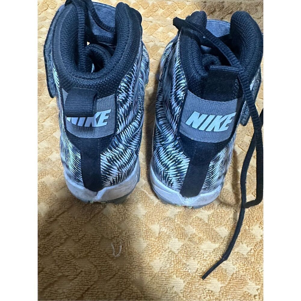 Nike Mens Strike Football Cleats Size 5.5Y Shark Gray Mid Top Lace Up - Picture 3 of 5
